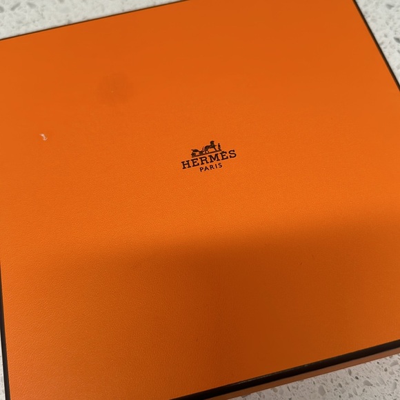 Authentic Hermes Constance “H” leather belt - Picture 4 of 4